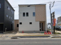 【府中町浜田本町】駐車2台可×1階18帖LDK＆和室のある省エネ住宅♪暮らし良い立地の画像