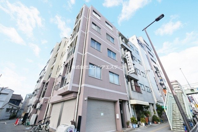 パルミエール岸里の外観