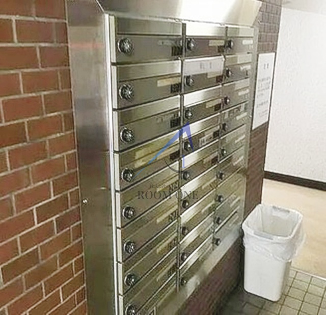 日興パレス麻布狸穴のその他共用部分|集合ポストです。