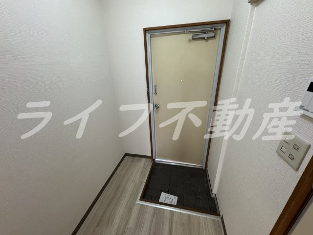 リブスペース上小阪の玄関|きれいな玄関です