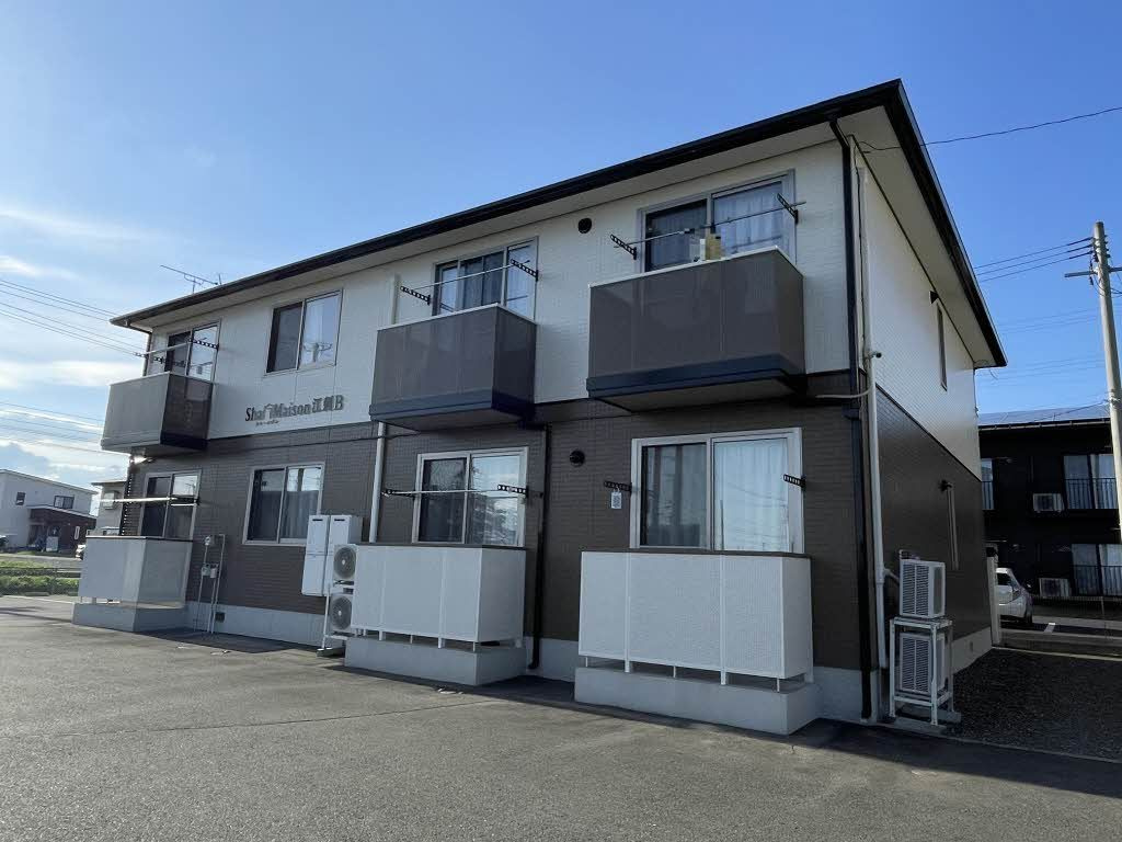 シャーメゾン江刺 Ｂのバルコニー