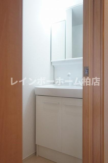 【仲介手数料：50％OFF】対象物件！の洗面所|シャワー付き洗面台です