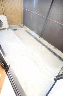 【バルコニー】 | ディアコート積み木 | 外からの目が気にならないバルコニーで洗濯物が干せます
