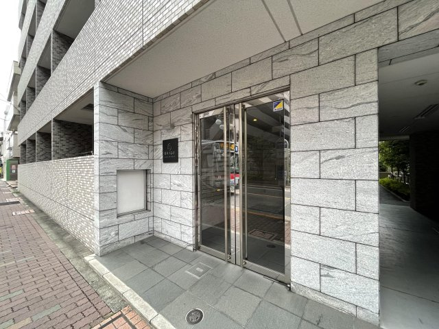 ブライズ蒲田WEST　のエントランス