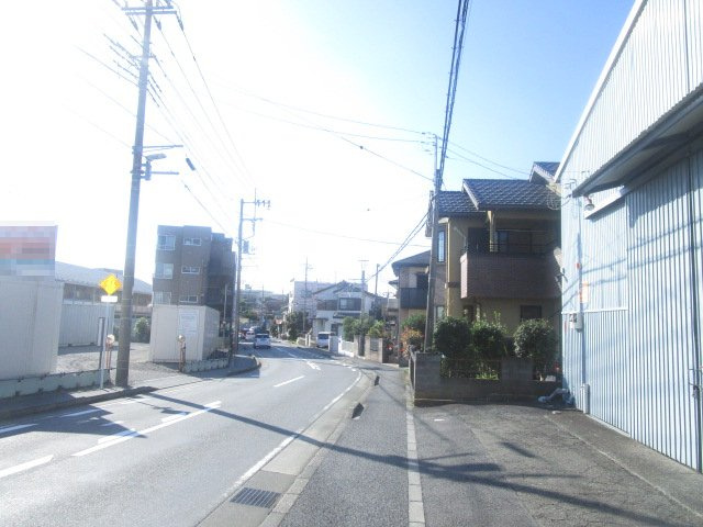 綾瀬市寺尾本町１丁目の倉庫