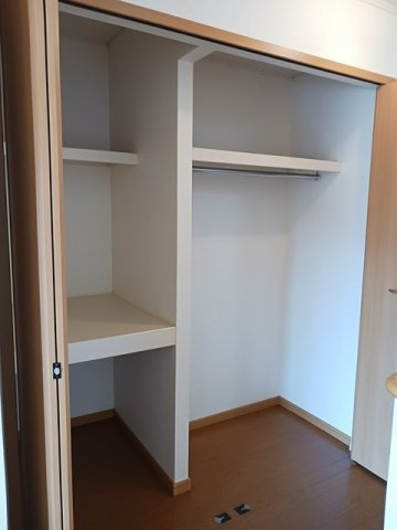 ラフィーネＡの収納