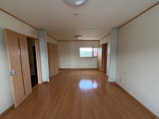 網走市つくしケ丘２丁目１０番地２３　中古売家の洋室