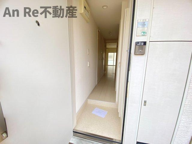 リブリ・Grande Porteの玄関