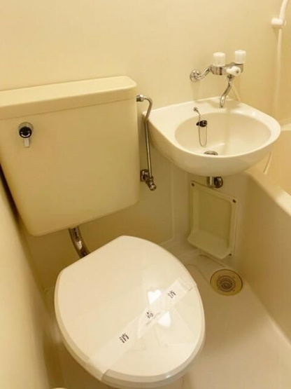 【トイレ】 | トップ板橋 | 落ち着いた色調のトイレです