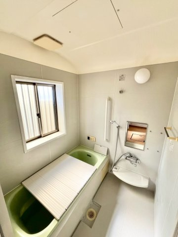 坂戸市横沼中古戸建の浴室
