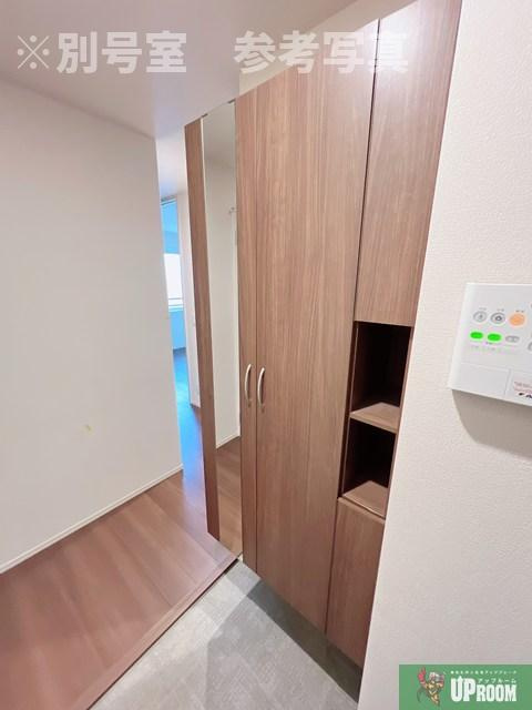 セジュール秀峰の玄関
