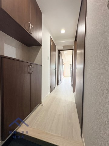 ロマネスク香住ケ丘の玄関