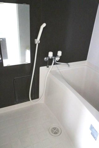 柏市増尾４丁目のアパートの浴室