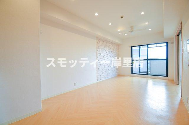 クリア・クレセント住之江の居間・リビング
