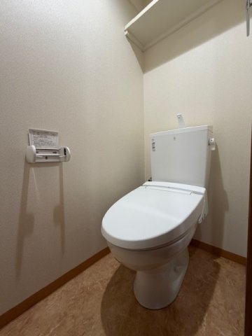 ピアホーム奥田のトイレ|※写真は別の部屋のものです。