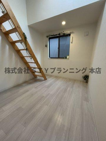 仲介手数料０円！LE COCON新川町Ⅱの居間・リビング