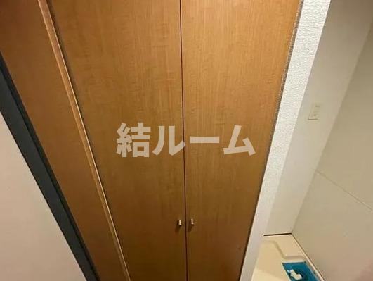 新宿区西落合１丁目の賃貸マンションの収納|別号室参考写真