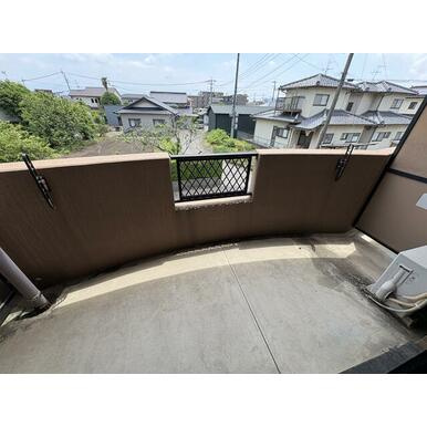 上益城郡嘉島町大字鯰の賃貸マンションのバルコニー