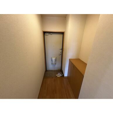上益城郡嘉島町大字鯰の賃貸マンションの玄関
