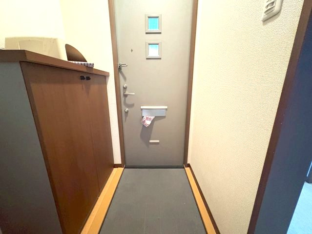 ベルリード藤井寺A棟の玄関