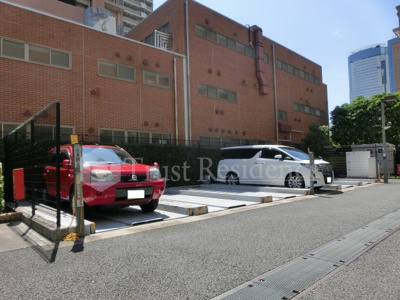 【駐車場】 | ブリリアントヨス