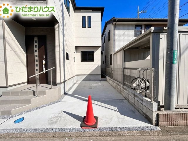 第3上尾中分　新築戸建　ハートフルAの駐車場