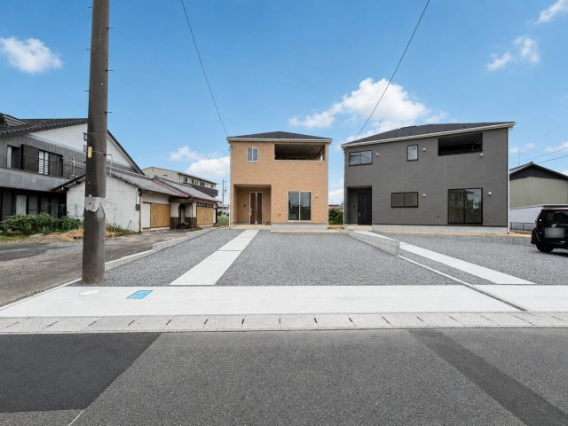 クワイエ　羽島市上中町長間第３　全２区画分譲の駐車場|■駐車場　■ヤマダ不動産　株式会社リライフ　
■夢のマイホーム購入をフルサポートします！