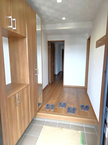 上越市頸城区上吉新築の玄関