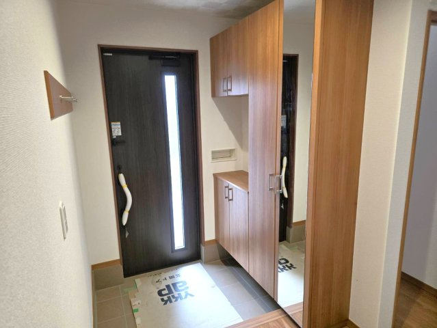 上越市頸城区上吉新築の玄関