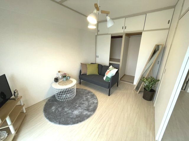 メリッサ錦の洋室|イメージとして同建物他部屋を表示しています