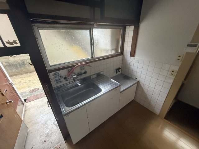 神戸市長田区山下町４丁目のアパートのキッチン