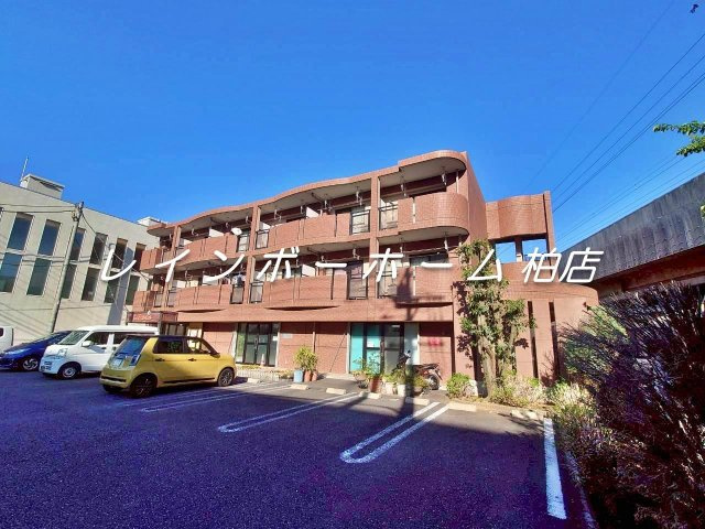 フローリッシュマンションの外観|落ち着いた雰囲気の外観です