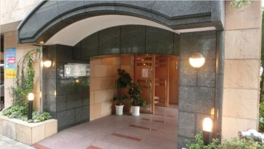 アーバイル池袋EASTのエントランス
