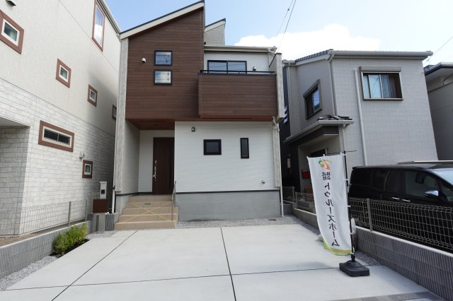川越市小仙波町2丁目　3LDK+カースペース3台付き　新築戸建の外観