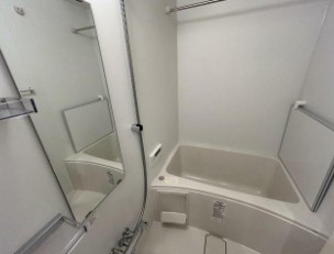 【浴室】 | LiveFlat西荻窪 | 追い焚き機能、浴室乾燥機付きバス。