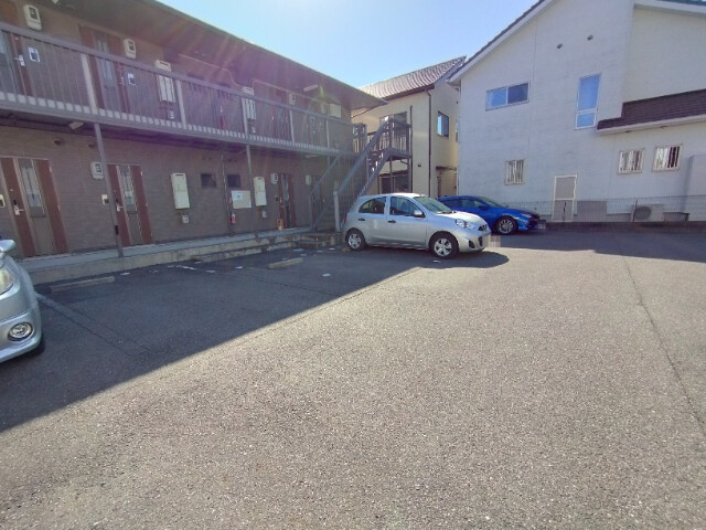 セジュール雅の駐車場