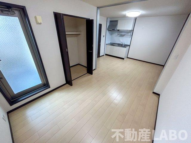 フジパレス山之内Ⅱ番館の居間・リビング
