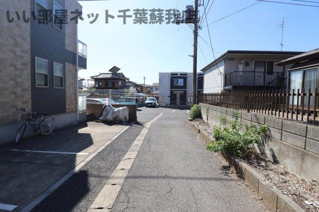 リブリ・パーシモンの周辺