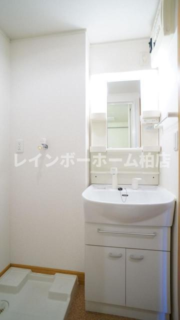 【仲介手数料：50％OFF】対象物件！の洗面所|シャワー付き洗面台です