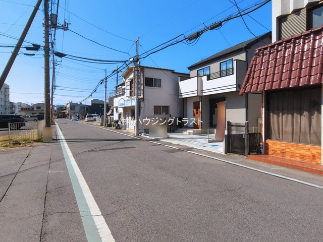 【仲介手数料無料】ハートフルタウン所沢東狭山ヶ丘11期　全2棟　B号棟の前面道路含む現地写真