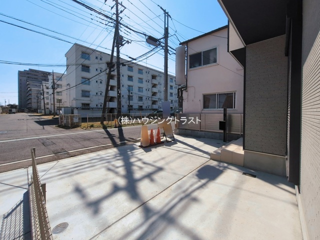 【仲介手数料無料】ハートフルタウン所沢東狭山ヶ丘11期　全2棟　B号棟の前面道路含む現地写真