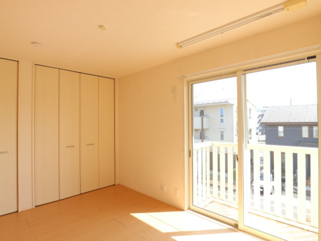 【洋室】 | ソレアード Ｄ | 南側洋室