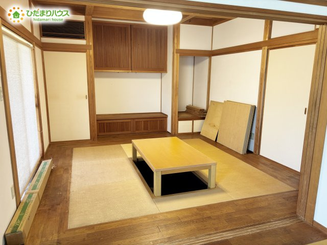 野田市みずき2丁目　土地371.91㎡　建物166.77㎡の和室|掘りごたつがあります♪