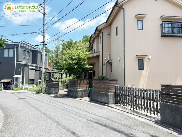 野田市みずき2丁目　土地371.91㎡　建物166.77㎡の前面道路含む現地写真|交通量が少なくゆったりとした前面道路は、小さなお子様のいるご家庭にも安心です(^^♪