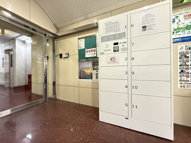 我孫子ニチワビルのエントランス