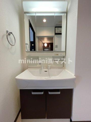 S-FORT福島LaLunaの洗面所