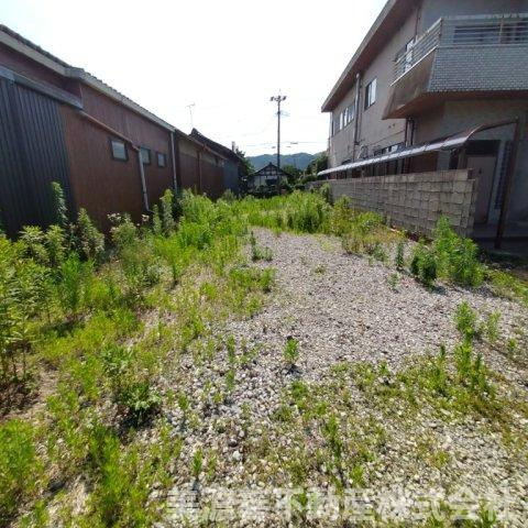 ６７１９０　山県市大字高富字和合松土地の外観