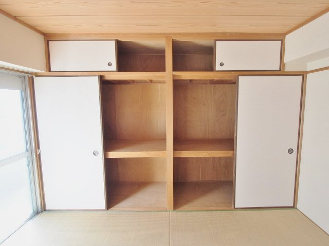 昭和中町Uビルの収納