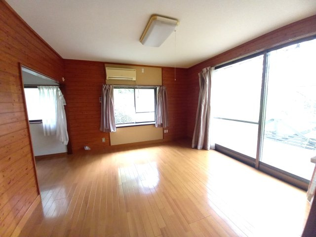 那須烏山市神長　中古戸建の居間・リビング