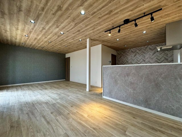 宇部市北迫新町の居間・リビング